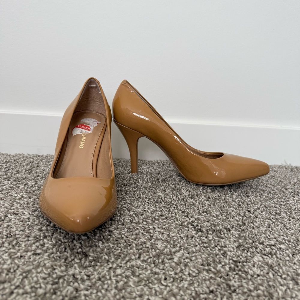 ARTURO CHIANG | Patent Leather tan pumps Size 8.5